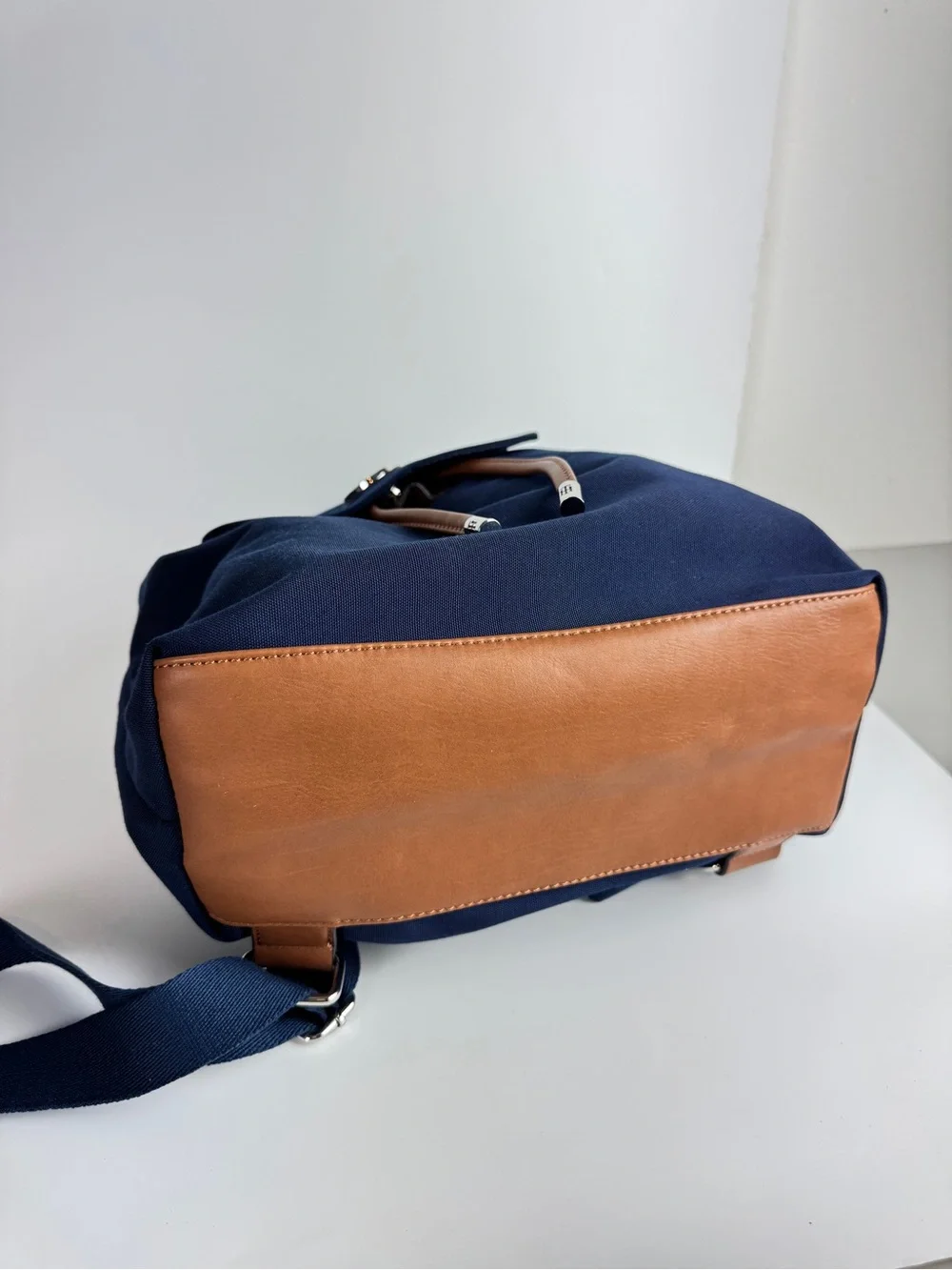 Tommy Hilfiger Women Navy Backpack